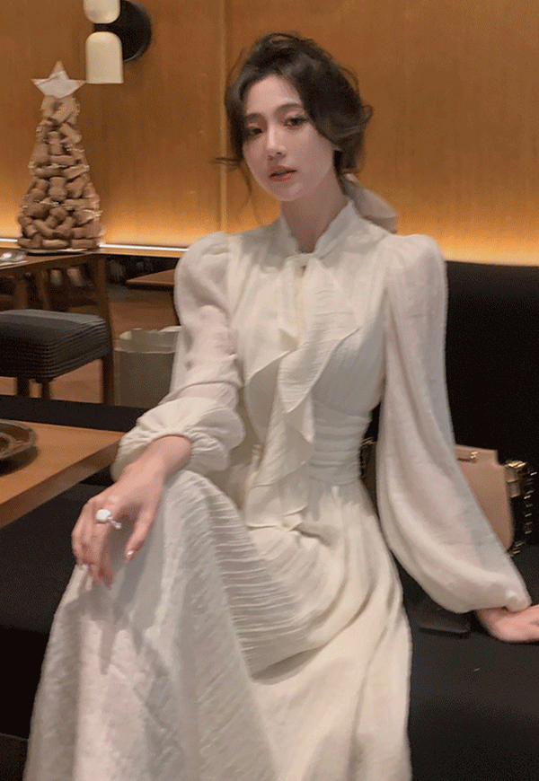 [국내배송] 푸트 프릴 셔링 퍼프 드레스 (O-1155)